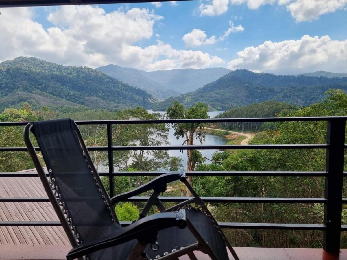 Baanhatsompaen Homestay Ranong Kültér fotó