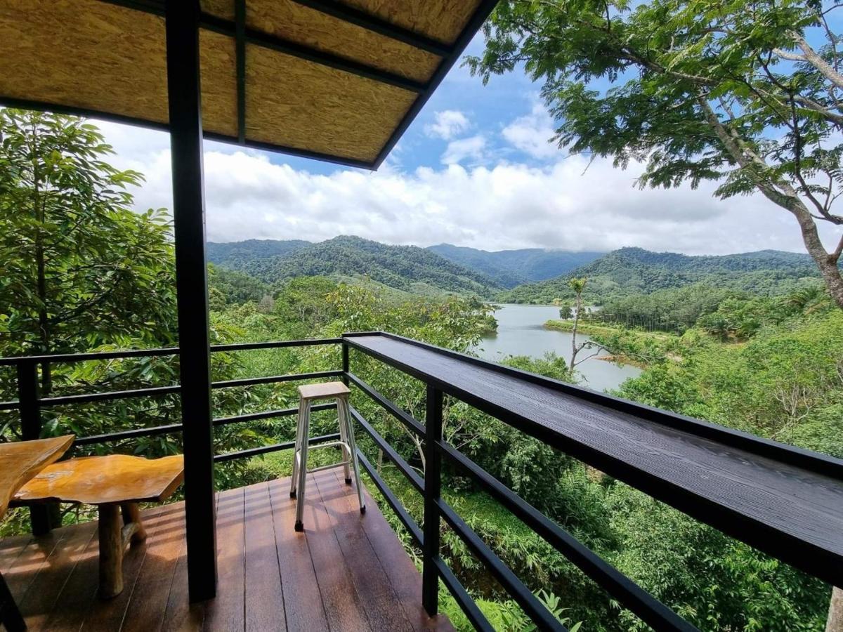Baanhatsompaen Homestay Ranong Kültér fotó